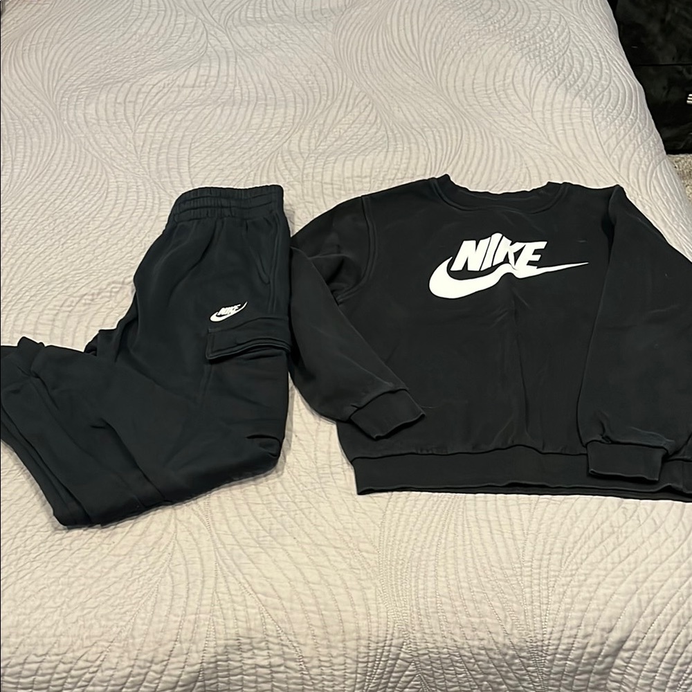 Nike Black Sweatpants Athletic Joggers